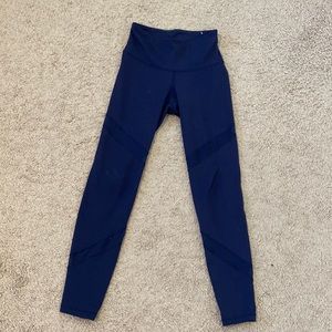 Old Navy Active leggings.